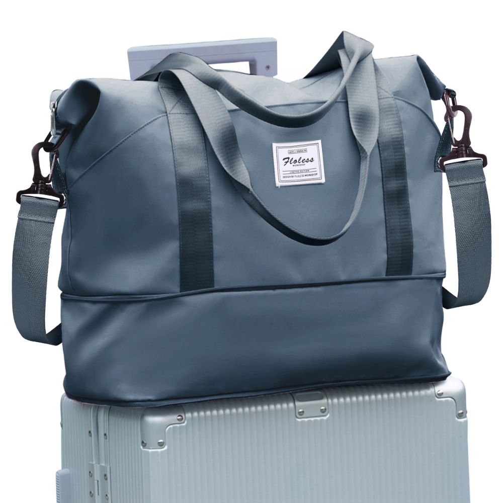 Lightweight Waterproof Large Weekender Unisex Travel Duffle Bag - Image 13