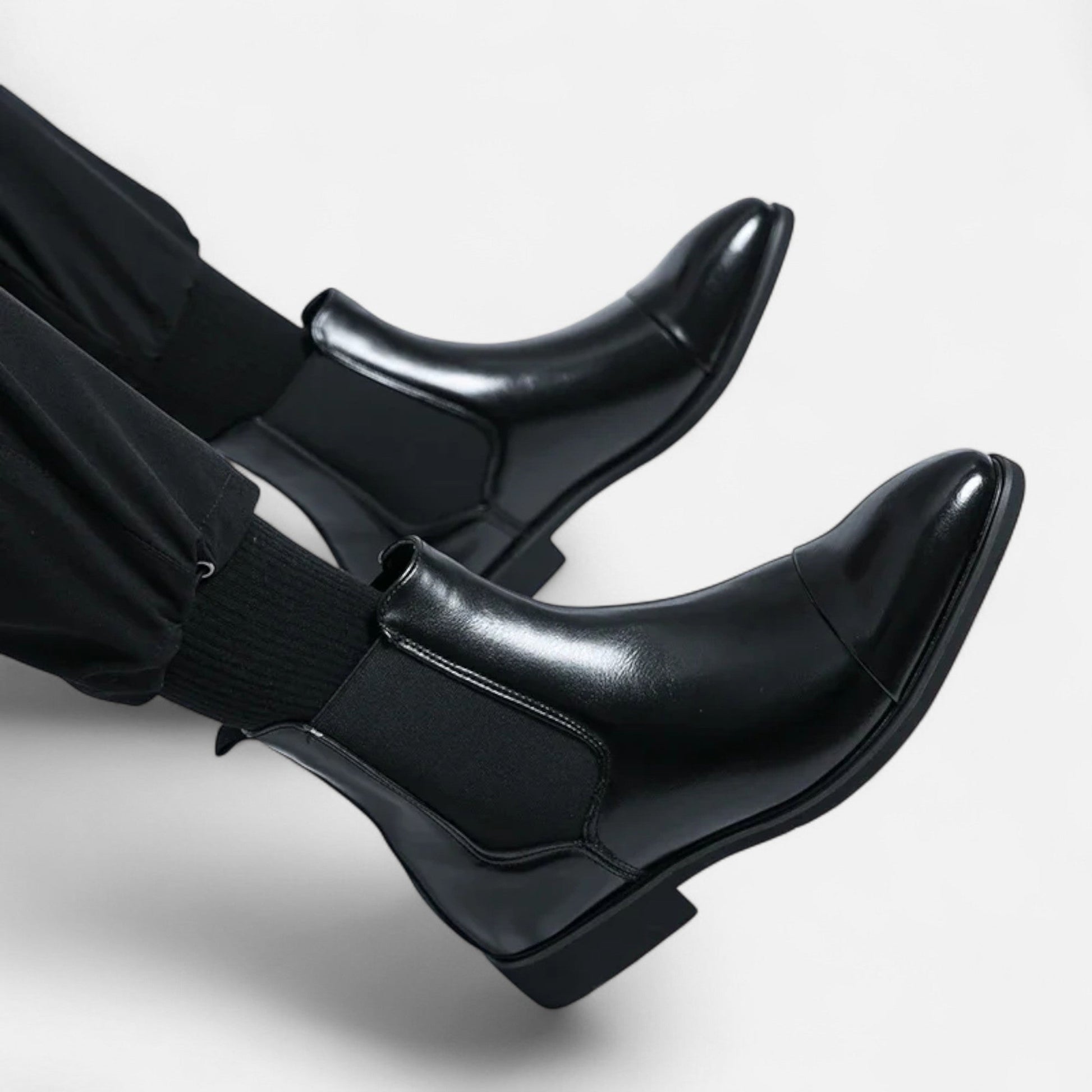 Men’s Classic Fashion Outdoor Boots in Polished Black with Red Sole