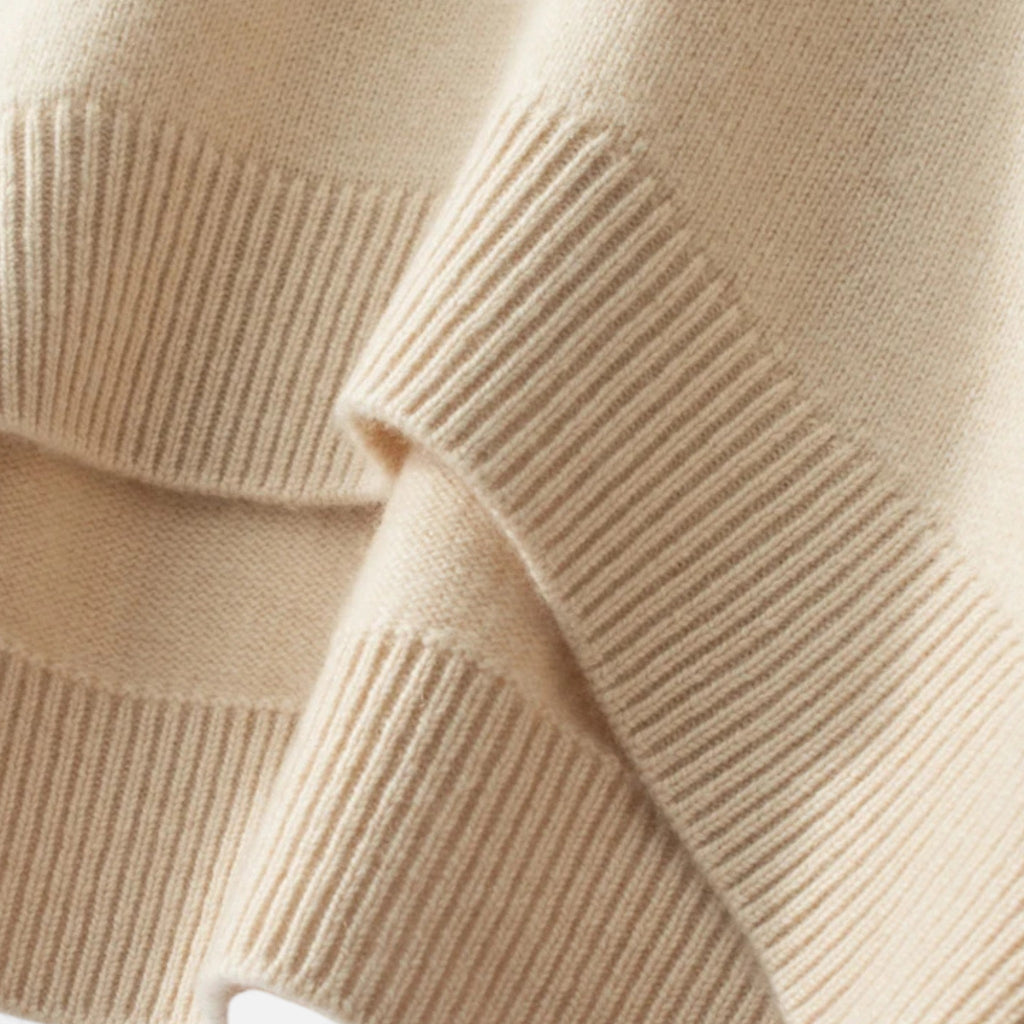 Women's Exquisite Turtleneck Warm Outdoor Sweater