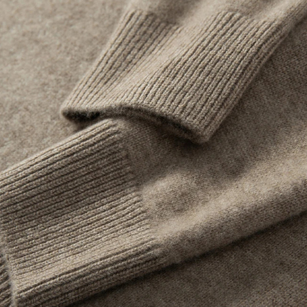 Women's Exquisite Turtleneck Warm Outdoor Sweater