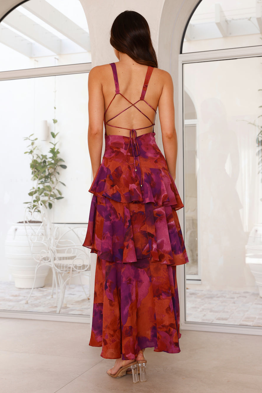 Captivating Maxi Dress with V-neckline and layered chiffon