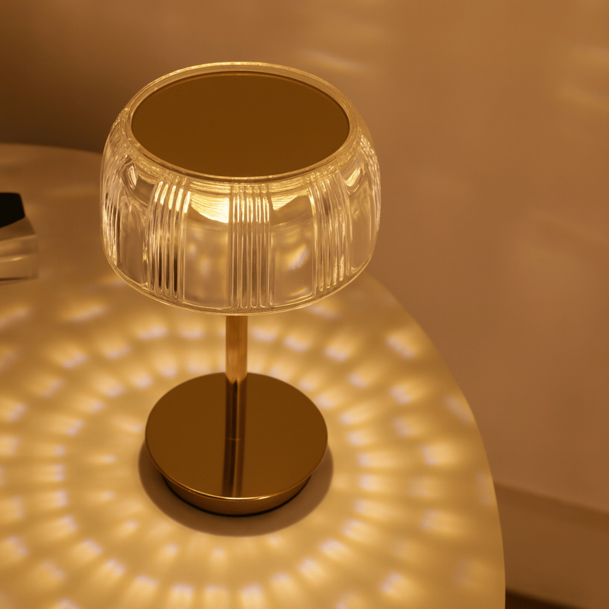 Lunarise - Jellyfish LED Table Lamp Rechargeable - Image 4