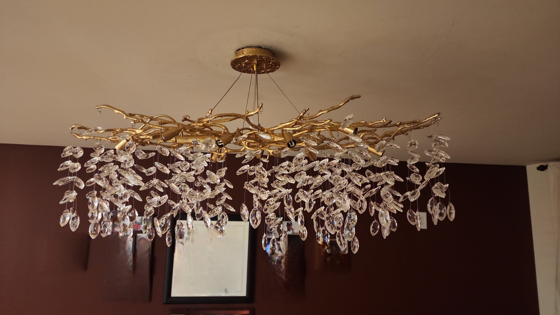 Artistic Branch-Inspired Pendant Ceiling Light