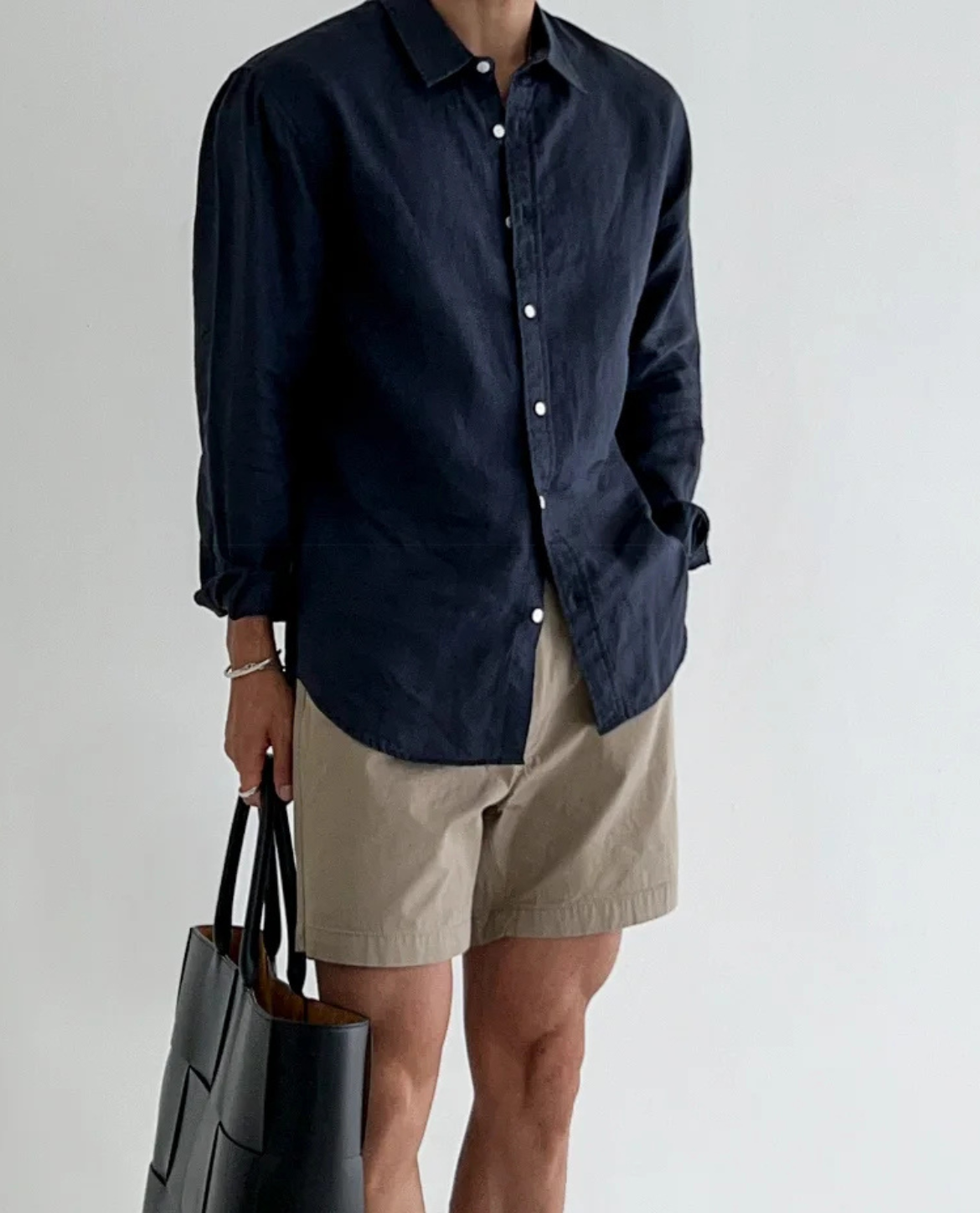 Men's Classic Relaxed Fit Shirt with Button-up Collar