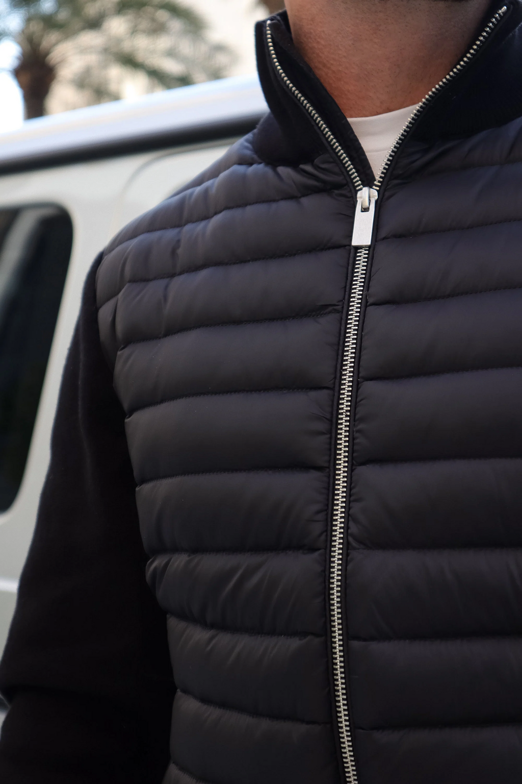 Men's Quilted Knitted Sleeve Jacket with Zipper and Pockets