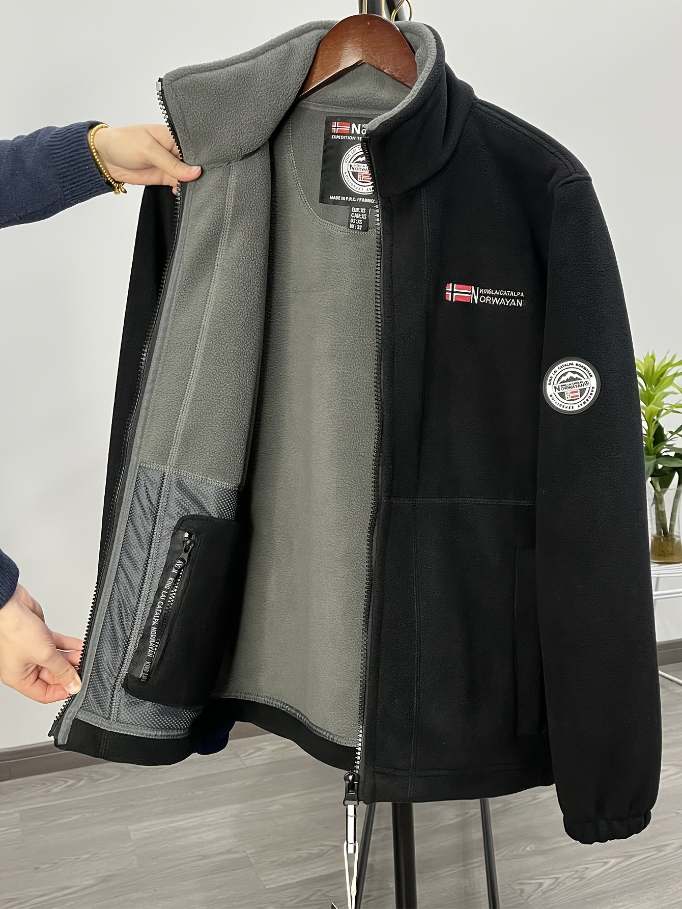 Men's Fashion Warm Outdoor Fleece Jacket with Protective Collar