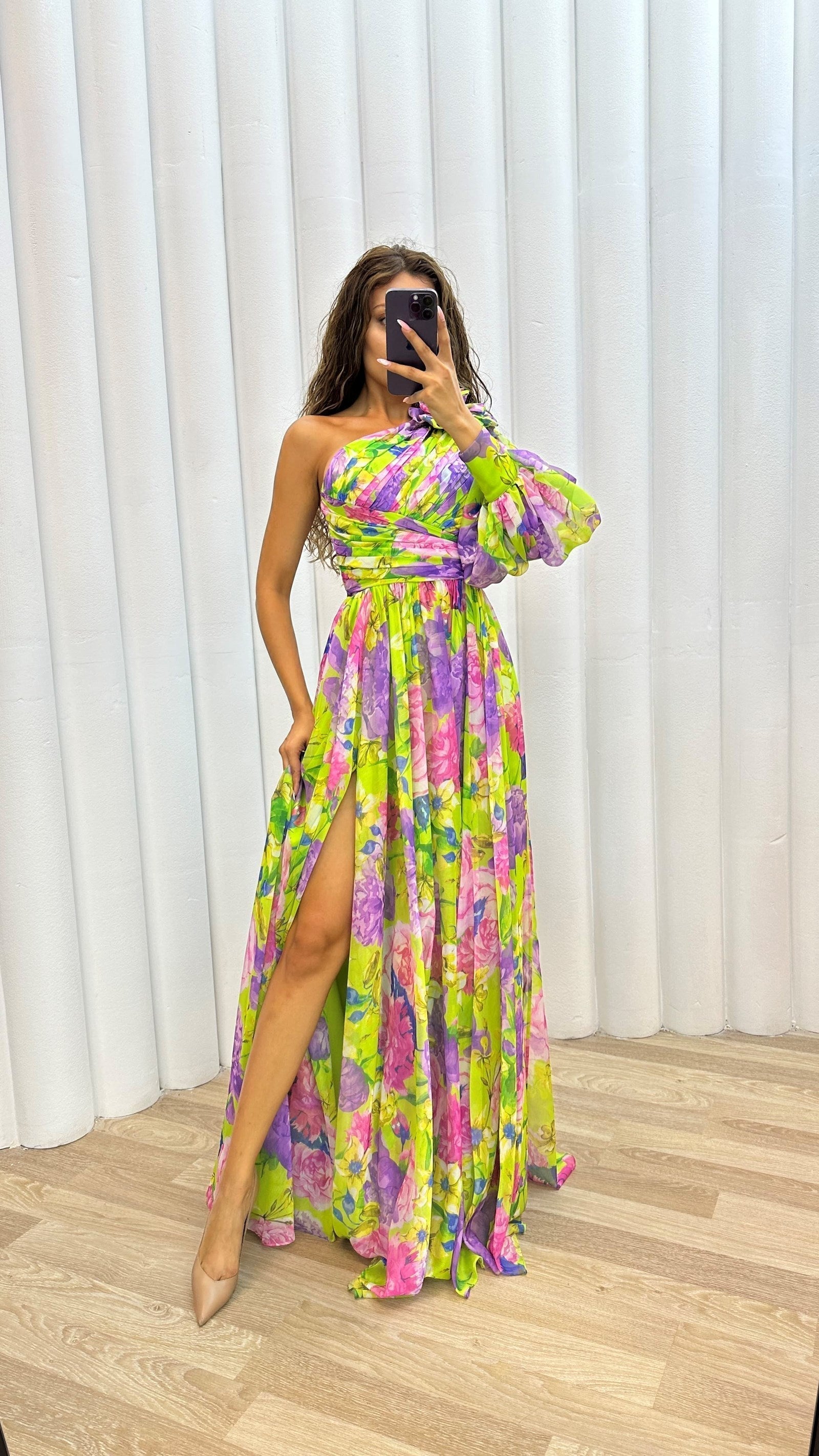 Chic Flowy On-Shoulder Summer Dress for Women - Ideal for Summer Events