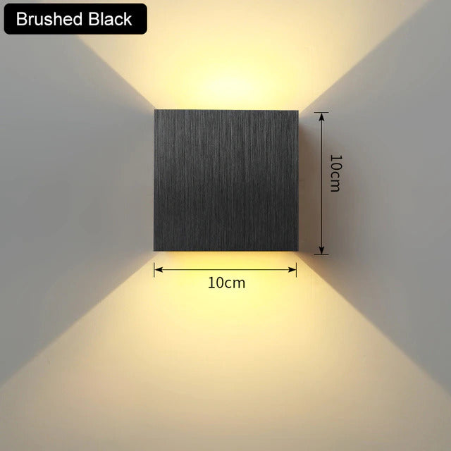 Elegant Wall Light - Image 9