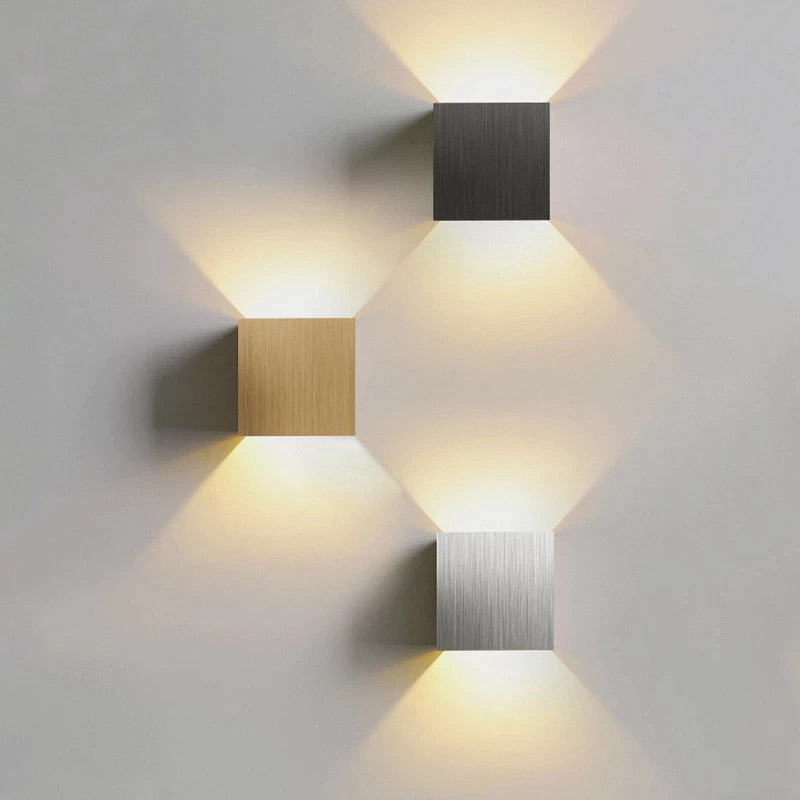 Elegant Wall Light - Image 5