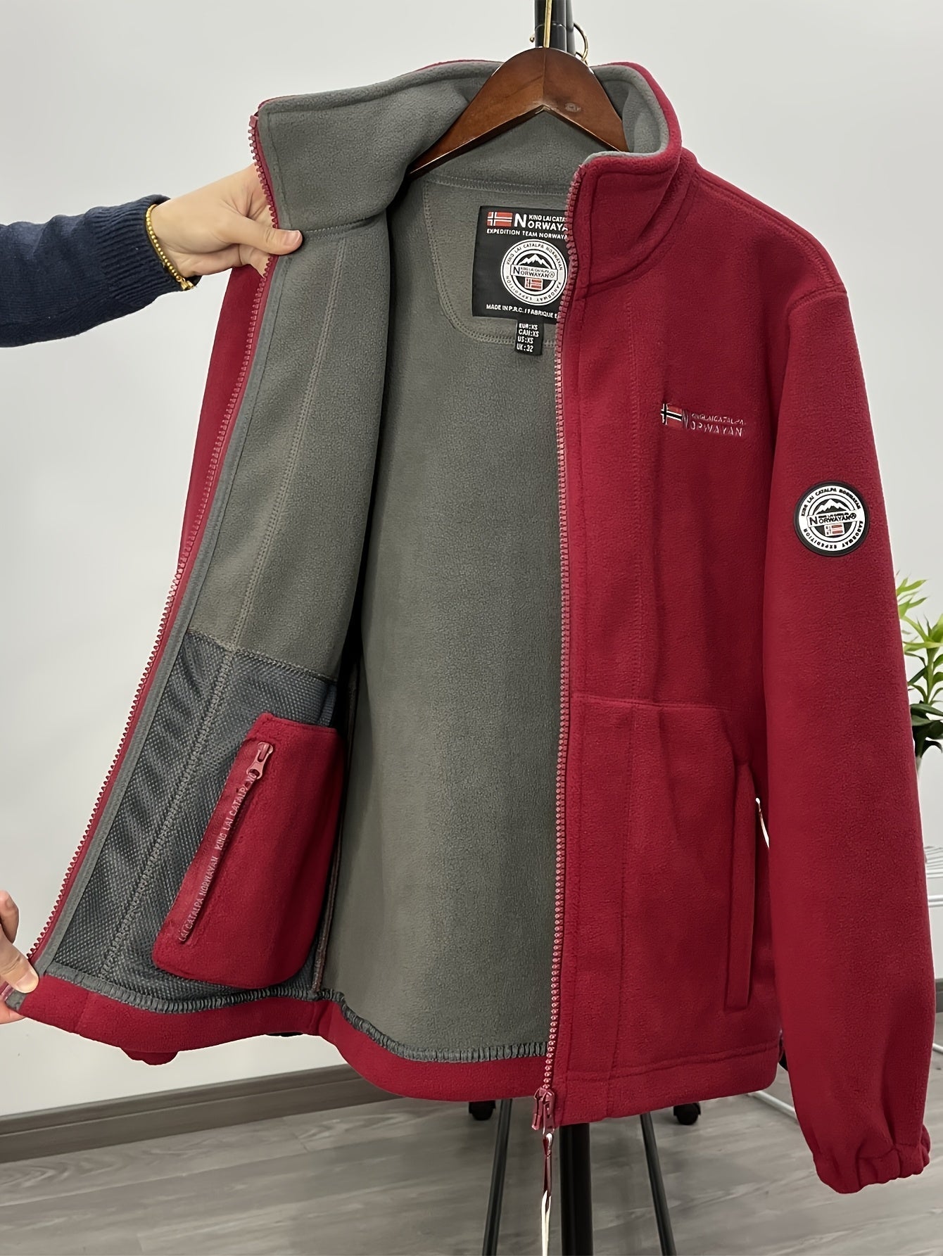 Men's Fashion Warm Outdoor Fleece Jacket with Protective Collar