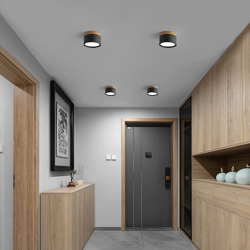 Compact functional round LED ceiling lamp - Ideal for hallways, entryways, and spaces