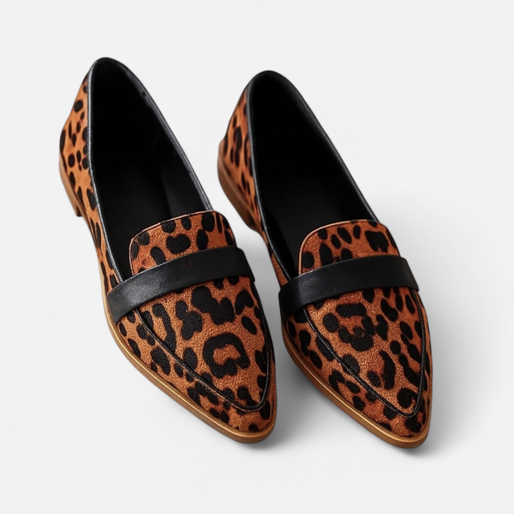 Women’s Retro Supportive Fit Loafers with  Pointed-Toe Design