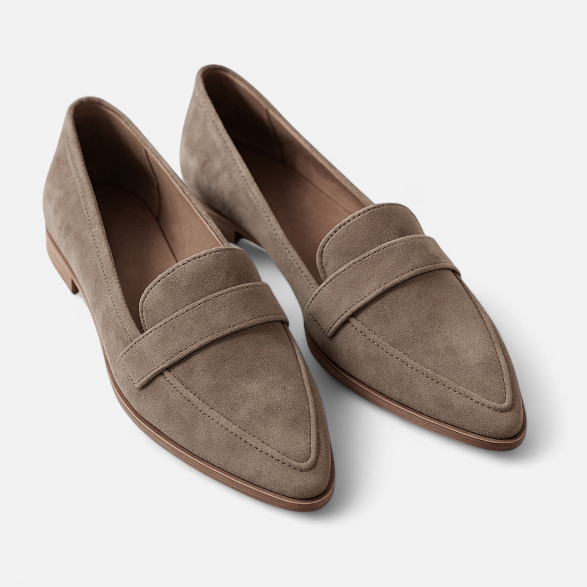 Women’s Retro Supportive Fit Loafers with  Pointed-Toe Design