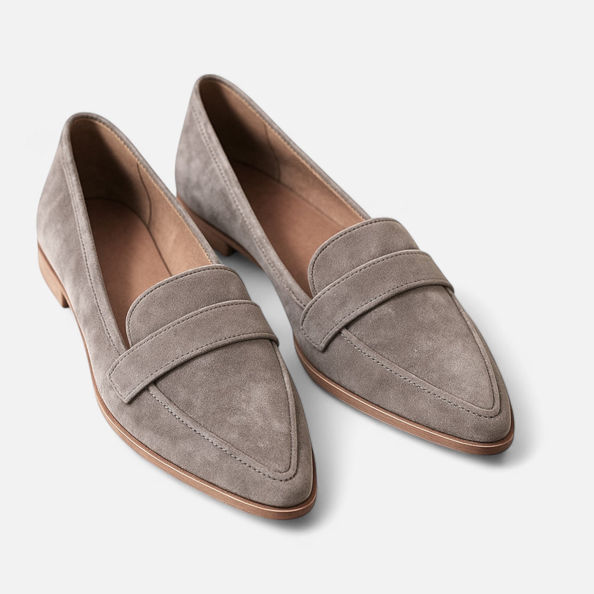 Women’s Retro Supportive Fit Loafers with  Pointed-Toe Design