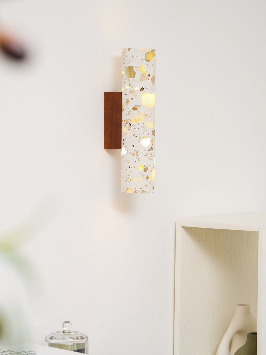 Clasten Wall Lamp - Image 3