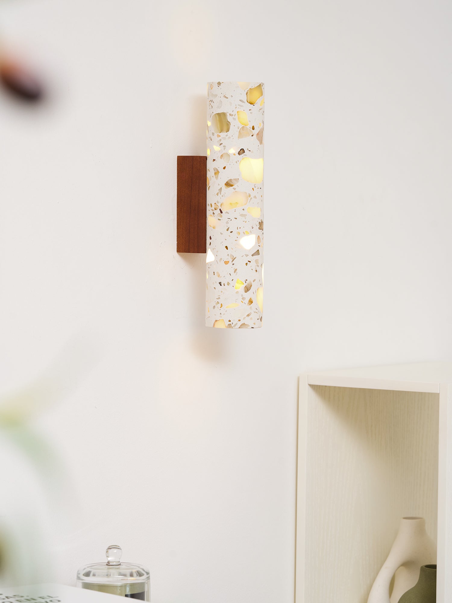 Clasten Wall Lamp - Image 3