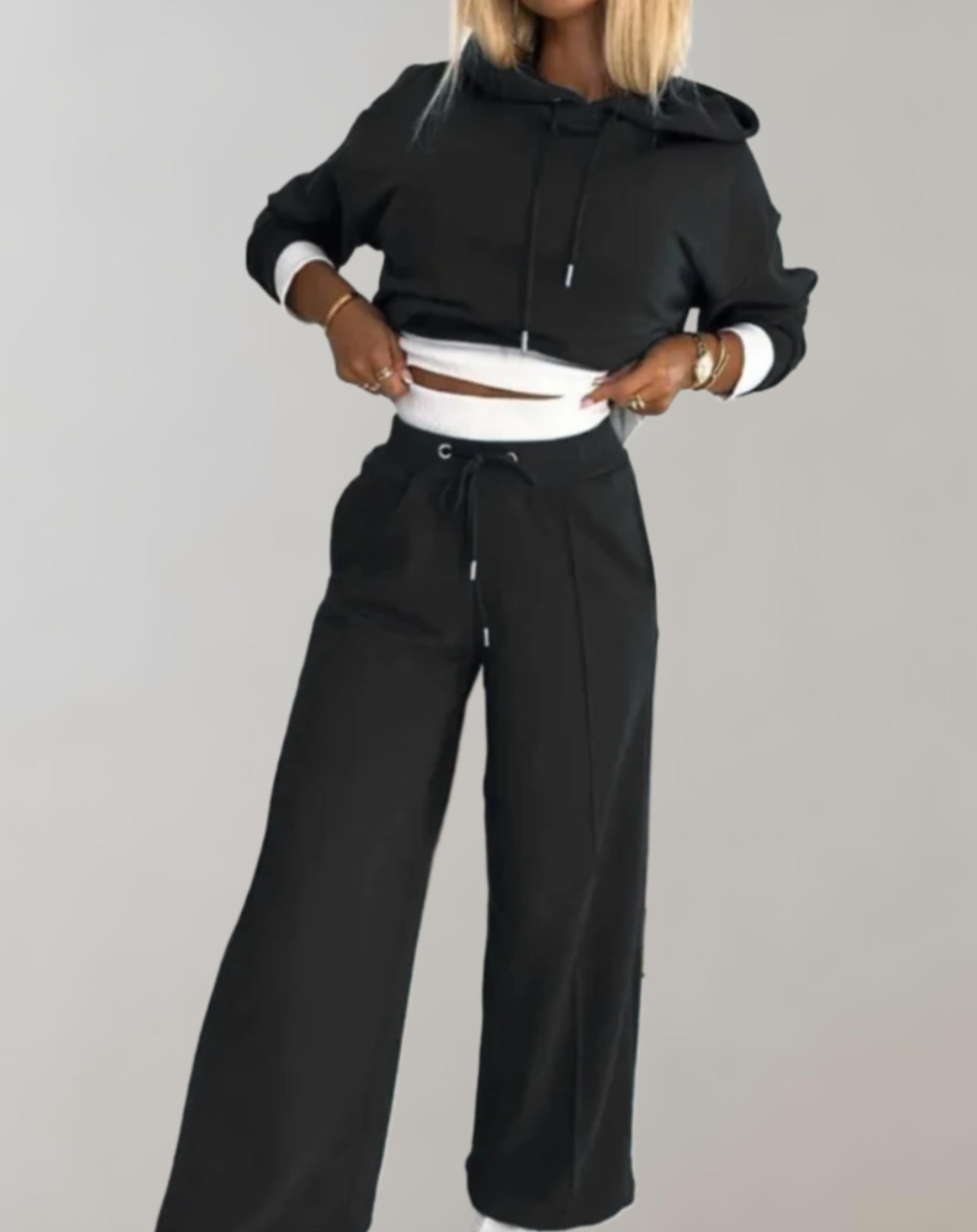 Survêtement deux pièces tendance streetwear à jambes larges pour femmes