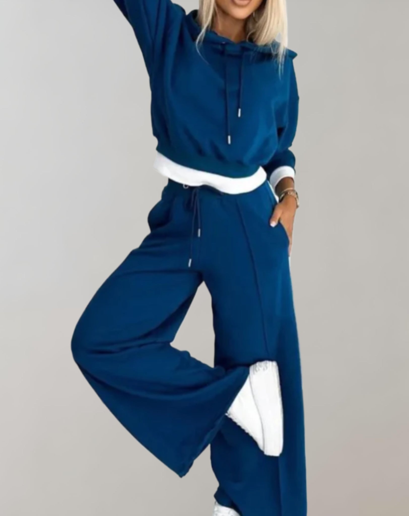 Women’s Trendy Two-Piece Streetwear Wide-leg Tracksuit
