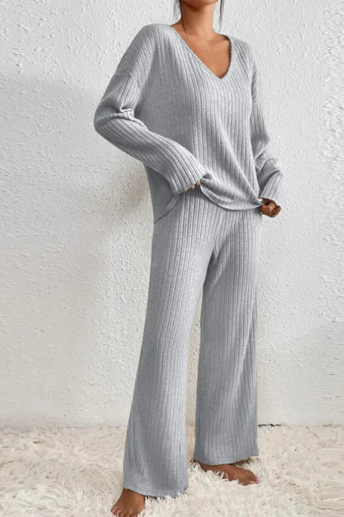 Women’s Cosy Knitted Loungewear Set with V-neck Top and Wide-Leg Trousers