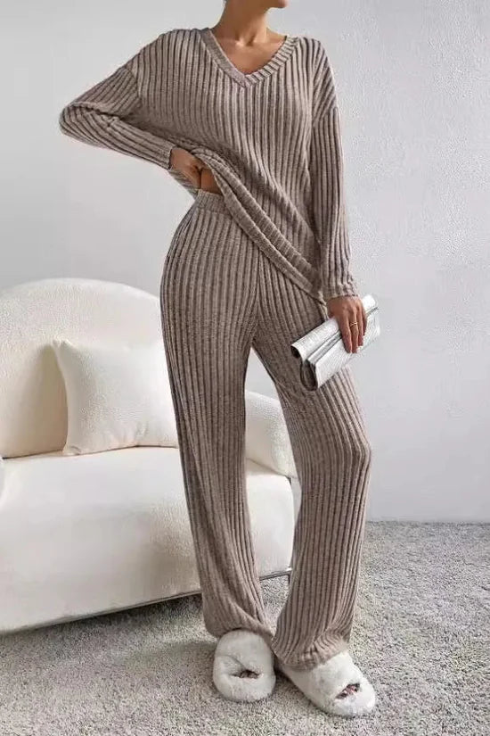 Women’s Cosy Knitted Loungewear Set with V-neck Top and Wide-Leg Trousers