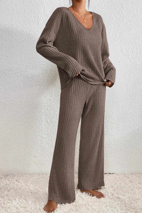 Women’s Cosy Knitted Loungewear Set with V-neck Top and Wide-Leg Trousers