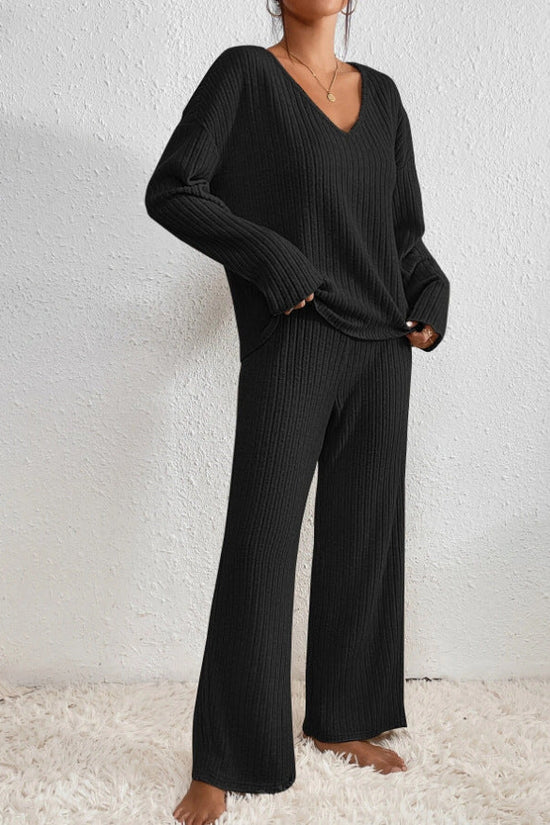 Women’s Cosy Knitted Loungewear Set with V-neck Top and Wide-Leg Trousers