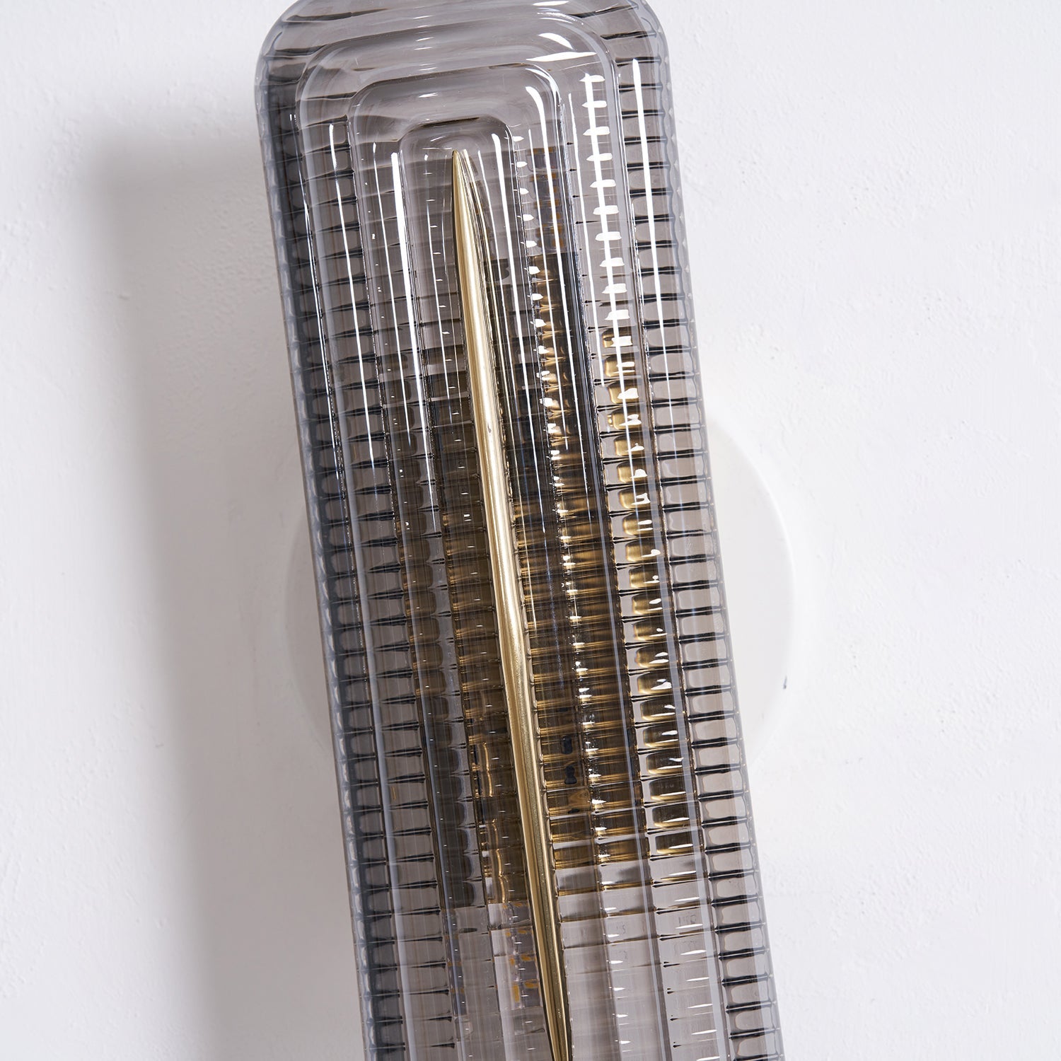 Glacium Wall Lamp - Image 38
