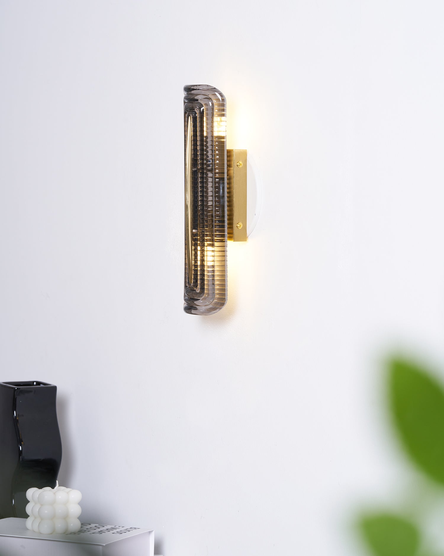 Glacium Wall Lamp - Image 13