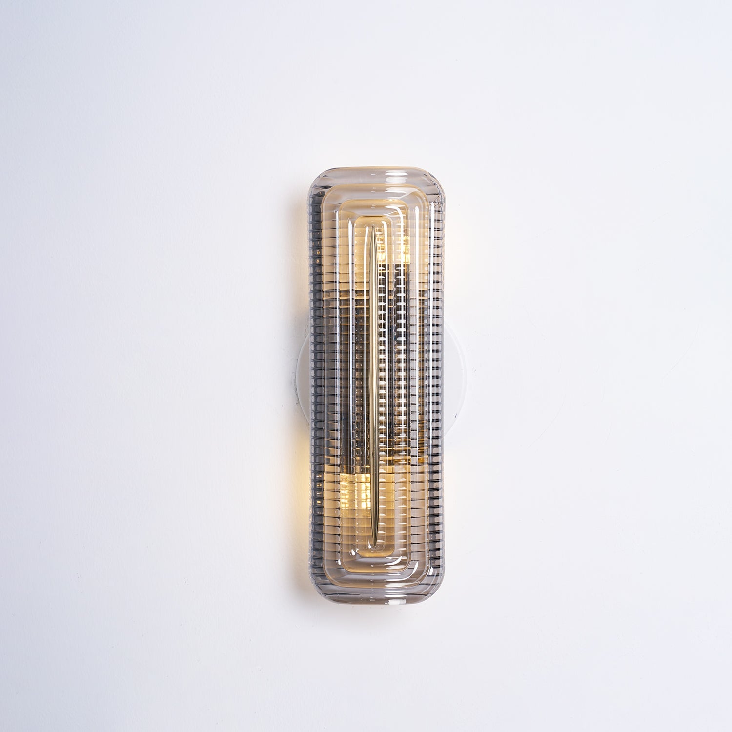 Glacium Wall Lamp - Image 33