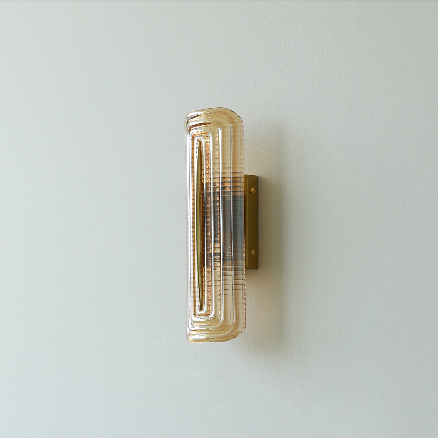 Glacium Wall Lamp - Image 3
