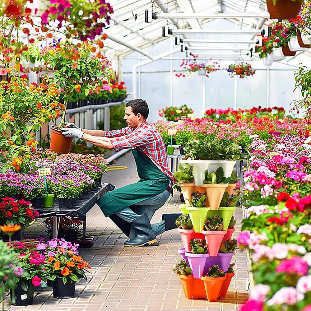 Skorter | Space-saving stackable plant pots – Vertical planting system with wheels - Image 3