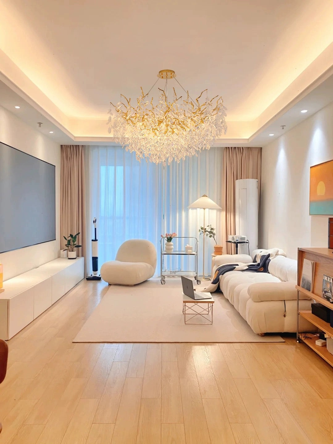 Artistic Branch-Inspired Pendant Ceiling Light