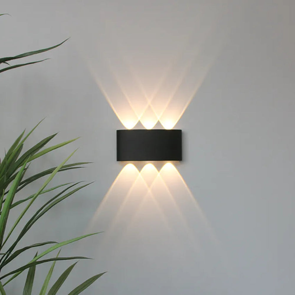Subtle elegance functional wall lamp - Ideal for indoor and outdoor use