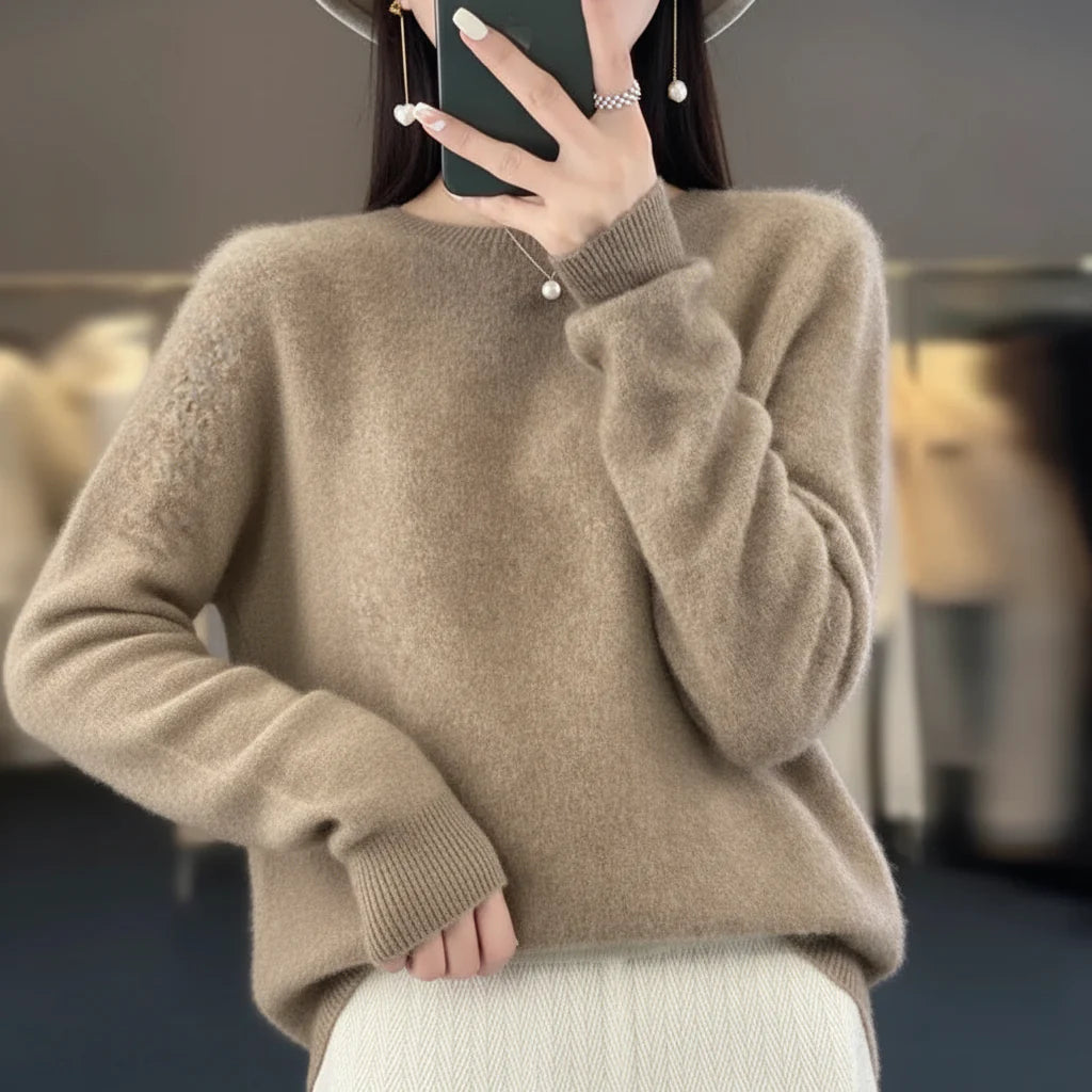 Women's Crewneck Sweater Warm Knit Pullover Soft Everyday Wear - Image 3