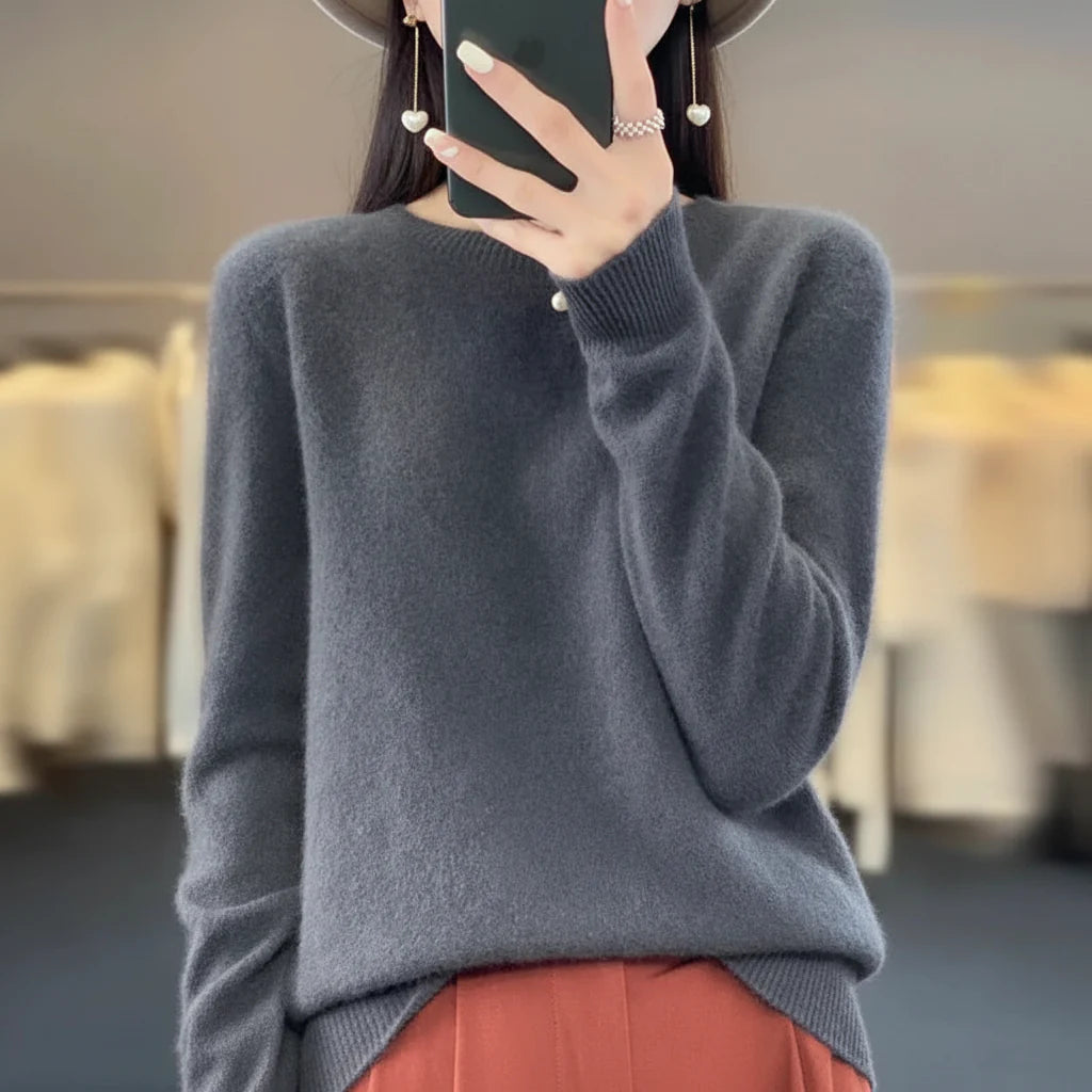 Women's Crewneck Sweater Warm Knit Pullover Soft Everyday Wear - Image 6