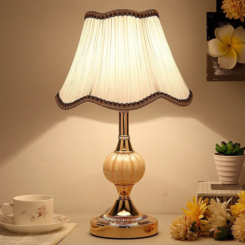 Vintage Style Table Lamp Floral Shade Decorative Light - Image 2