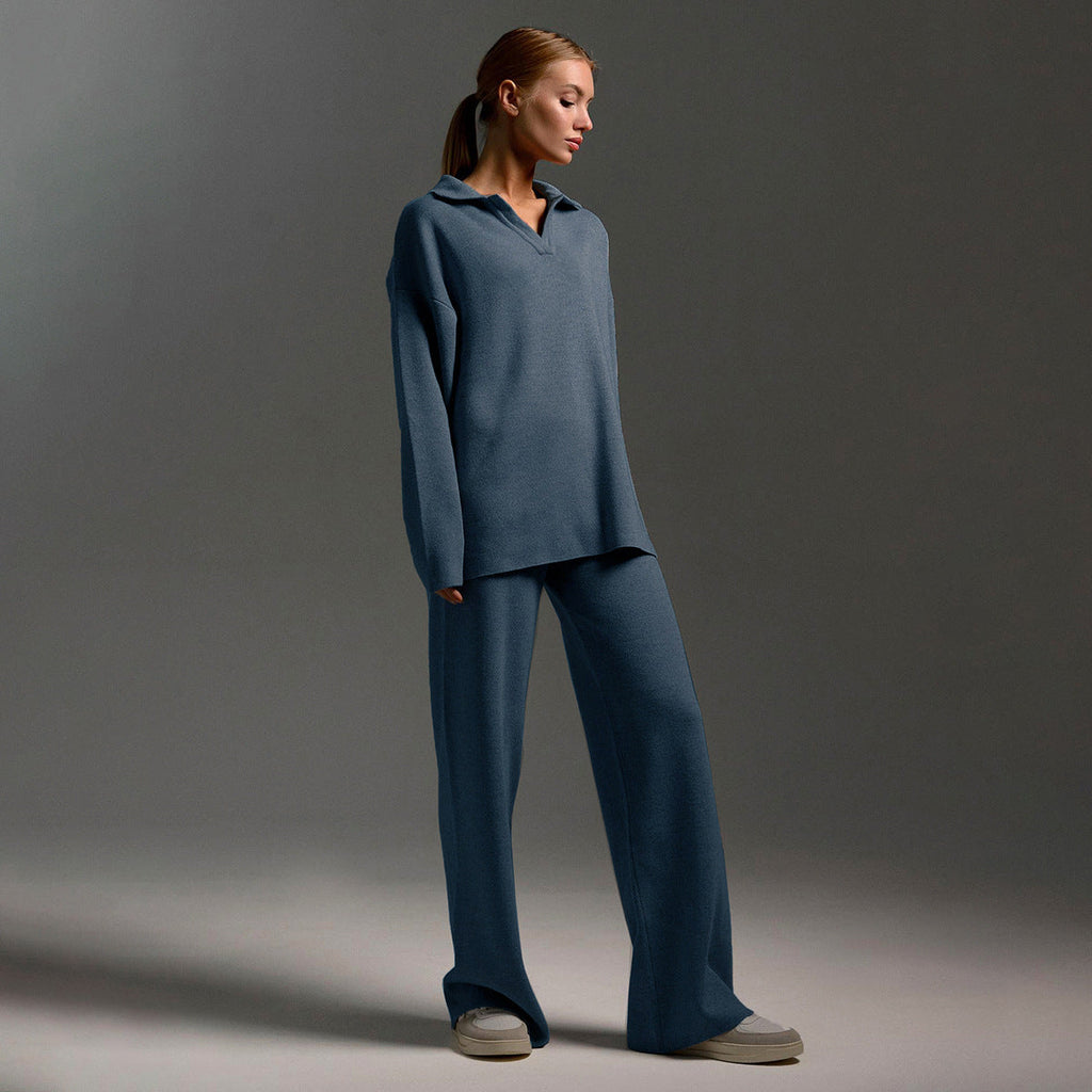 Women's Modern Sleek Functional Two-piece Tracksuit
