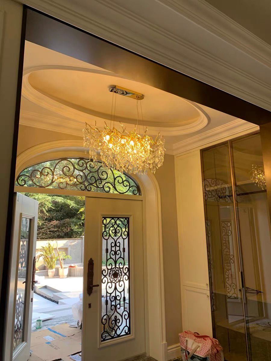 Artistic Branch-Inspired Pendant Ceiling Light