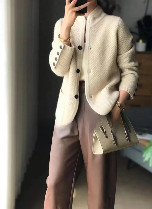 Women's Fashion Classic Fit Buttons Cardigan - Ideal for Cooler Days