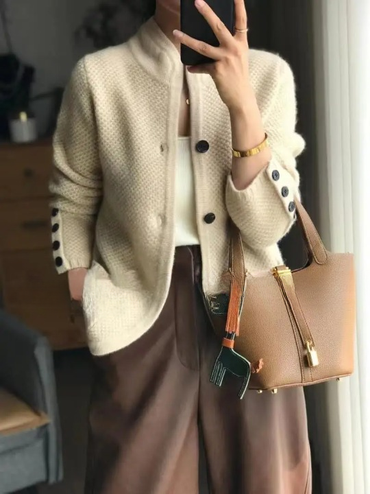 Women's Fashion Classic Fit Buttons Cardigan - Ideal for Cooler Days