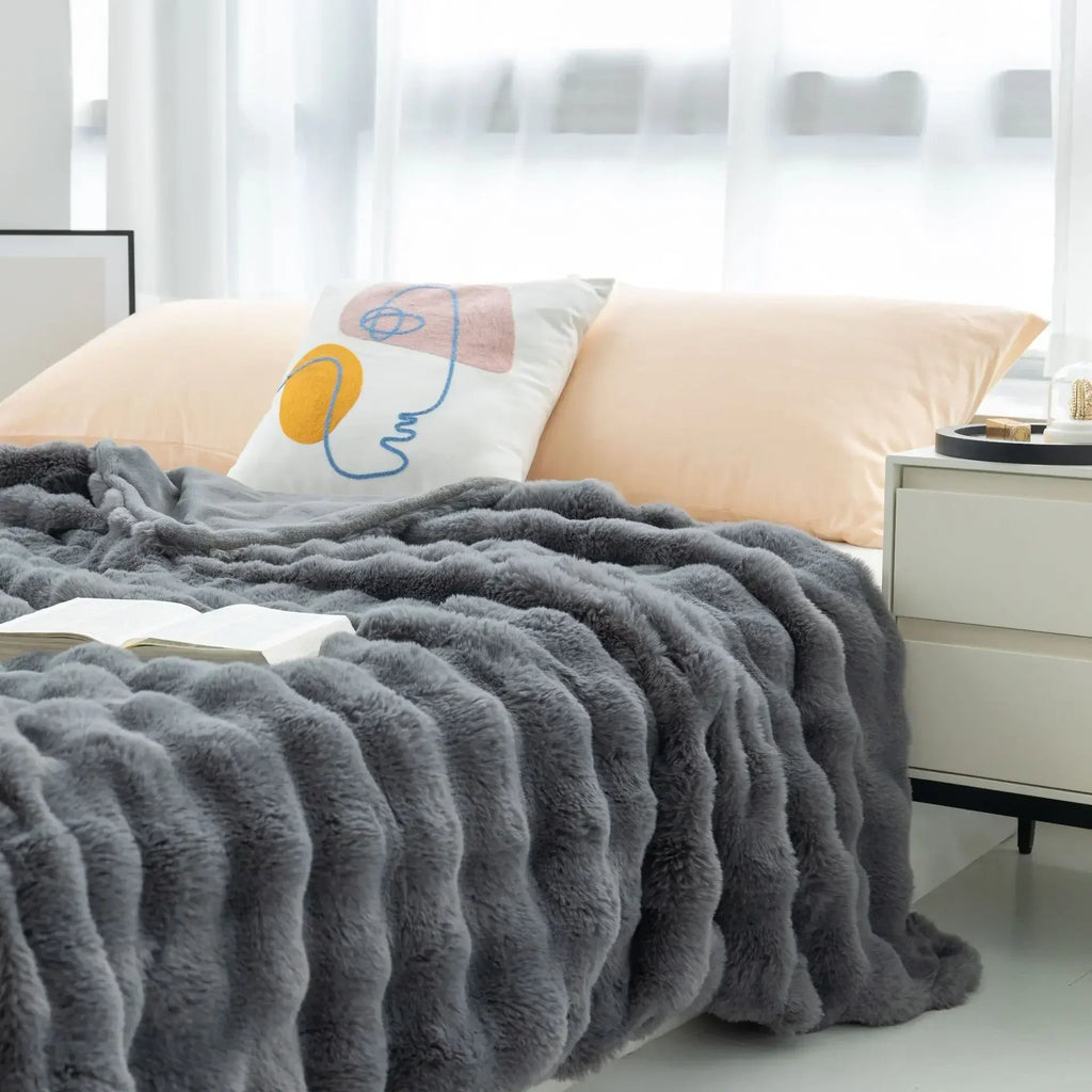 Reversible Cozy Throw Blanket Textured Home Accent for All Seasons - Image 7