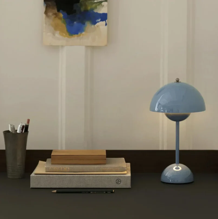 Modern Touch Table Lamp USB Powered Lamp with Adjustable Brightness - Image 9