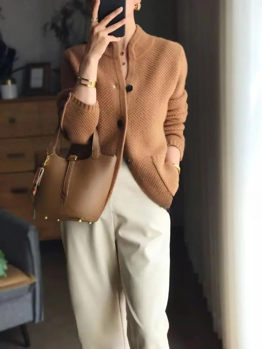 Women's Fashion Classic Fit Buttons Cardigan - Ideal for Cooler Days