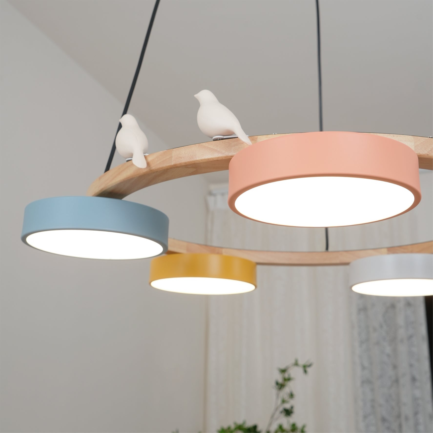 Nature-Inspired Bird Chandelier Round Wooden Frame with LED - Image 17