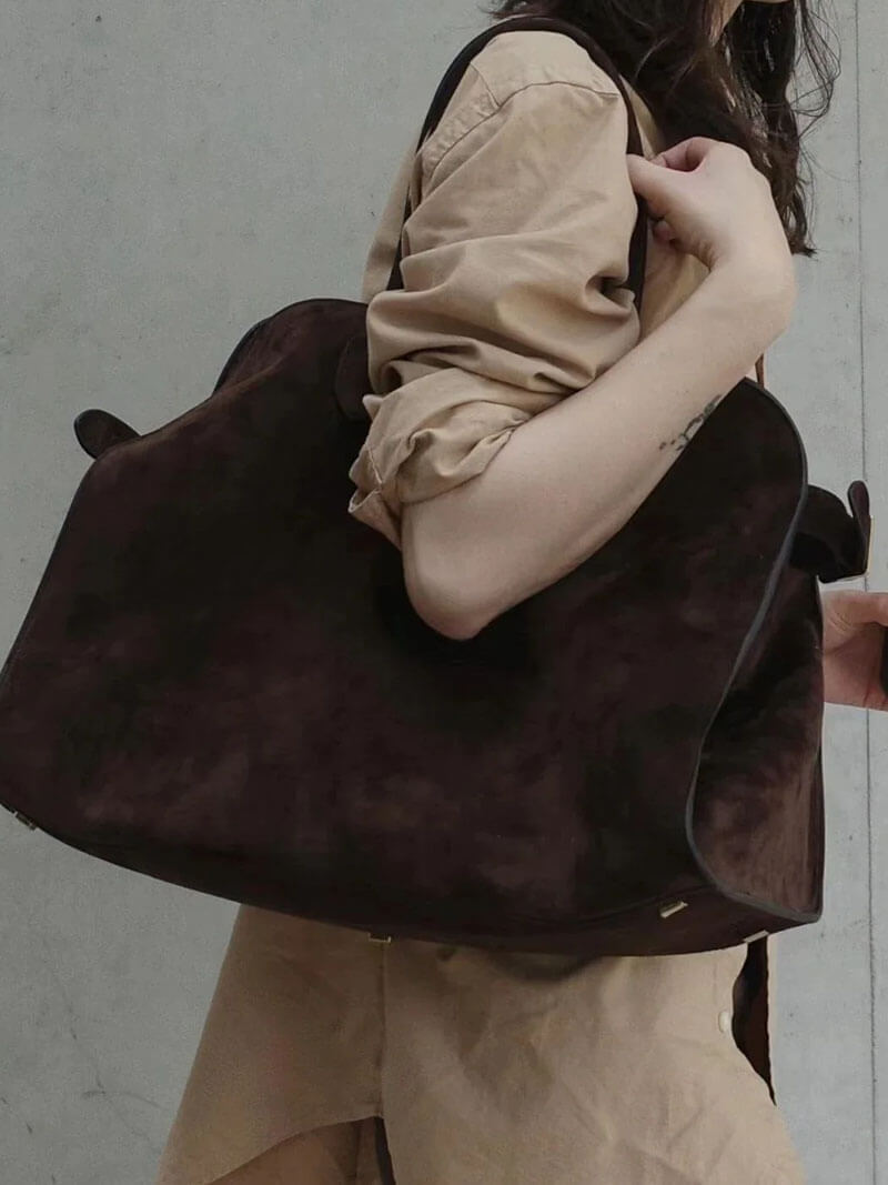 Women's Luxury Elegance Shoulder Bag with Multiple Pockets for Everyday Use
