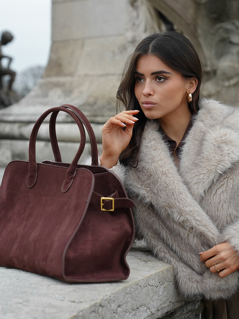 Women's Luxury Elegance Shoulder Bag with Multiple Pockets for Everyday Use