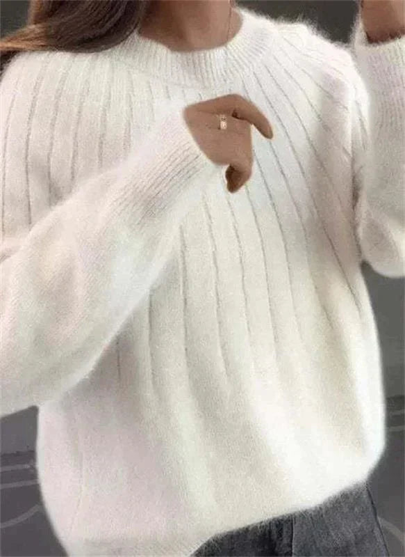 Women's Modern Elegance Knitted winter Jumper for Cold Season