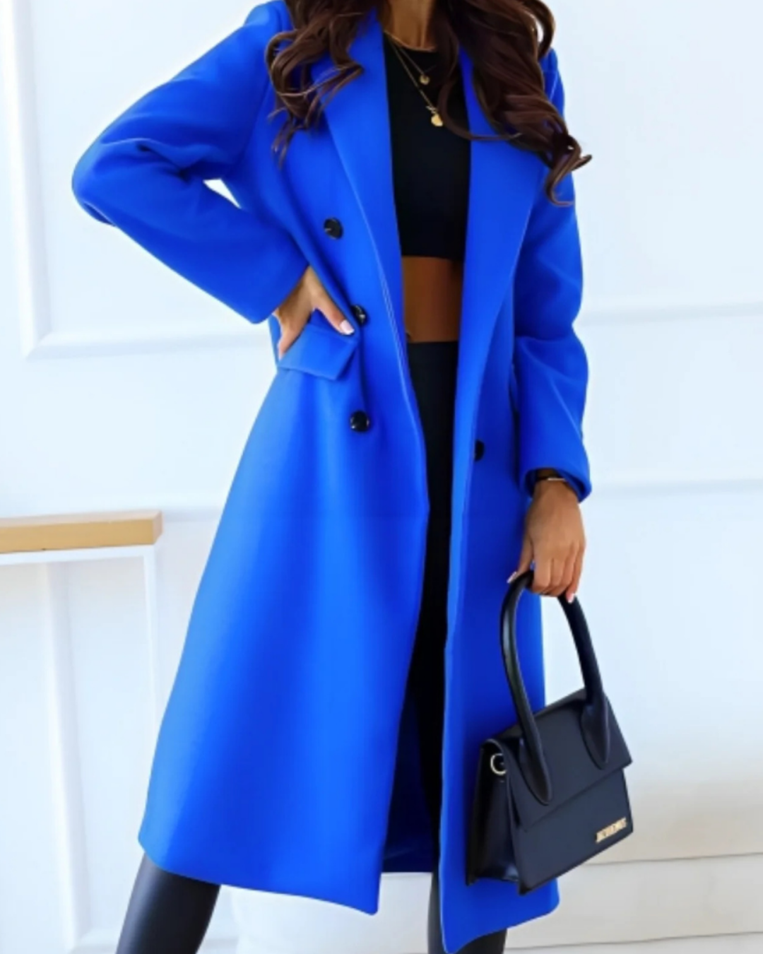 Damski długi zimowy płaszcz do połowy łydki