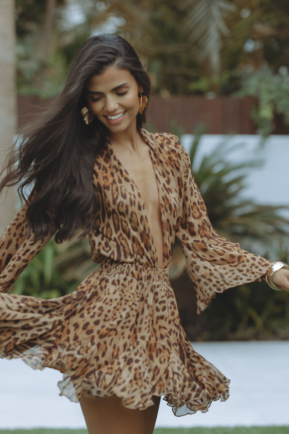 Women’s Flattering Mini Summer Dresses with Long Sleeve