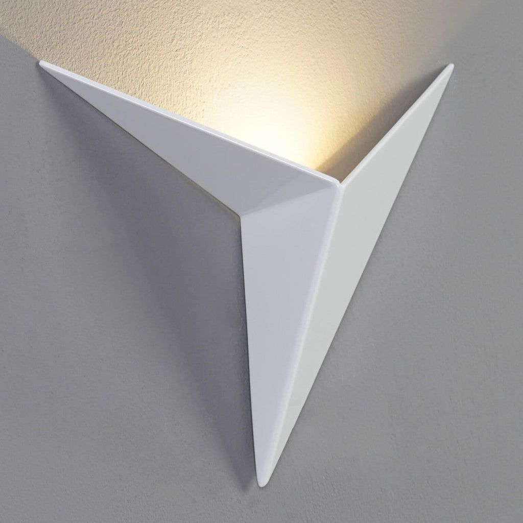 Trigon™ Wall Light - Image 18